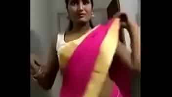 Grl Remove saree Lok and community on this video