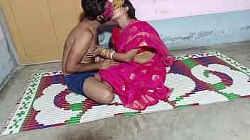 Desi xxx Fucking Newly Married Bengali Bhabhi in Her House video