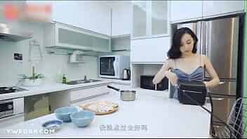 剧情演绎之漂亮后妈勾搭失恋儿子 video