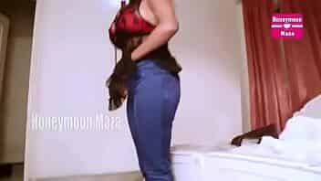 xxx vedeo Hindi Hot Short Movie   Bewafa Patni Hot Romance With Young Boy । बेवफा पत्नी का video